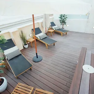 Apartment One&lux Byron Spanien